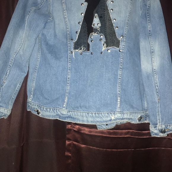 Jean jacket - Picture 3 of 4